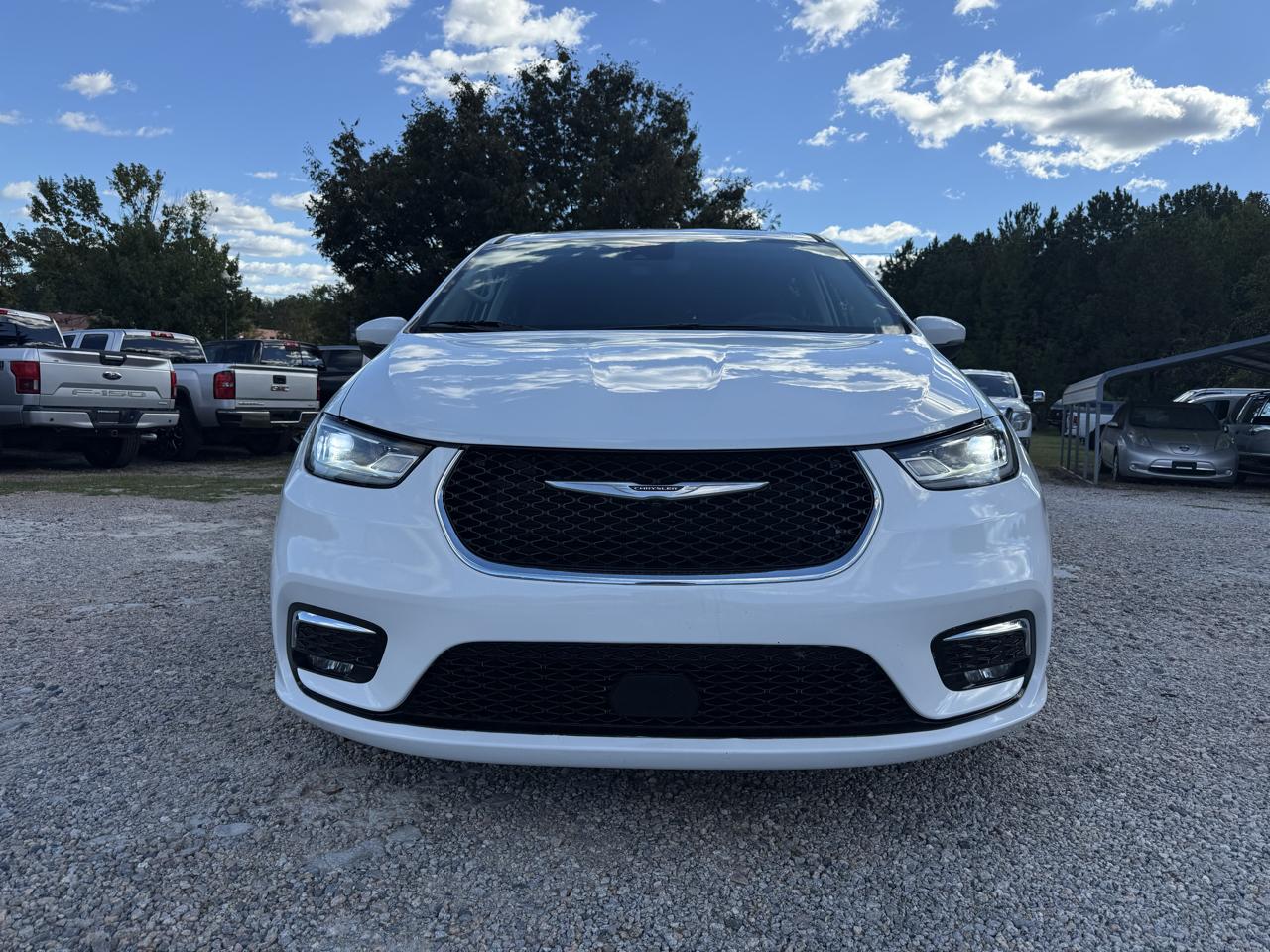 Chrysler Pacifica Touring L FWD 2023
