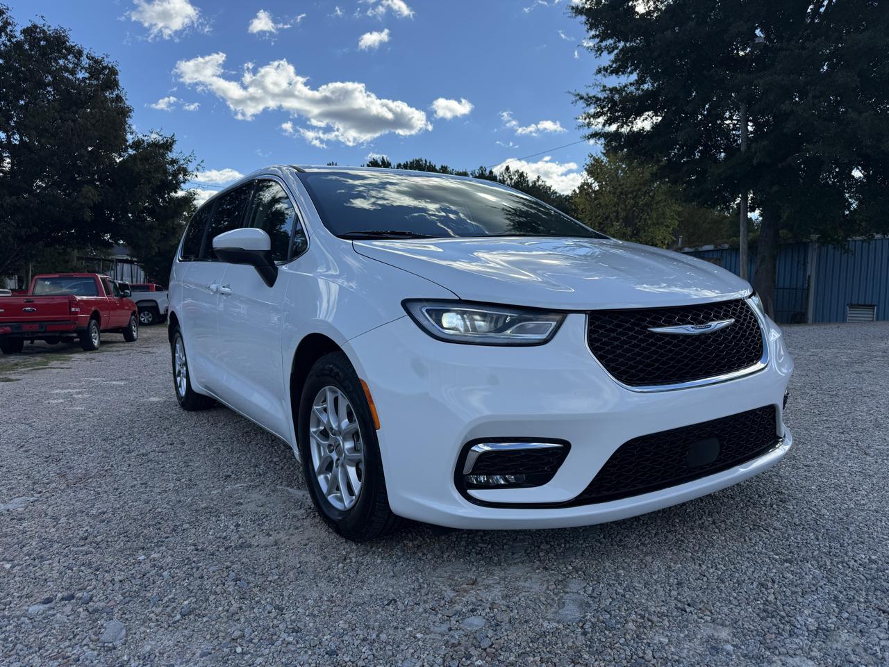 Chrysler Pacifica Touring L FWD 2023