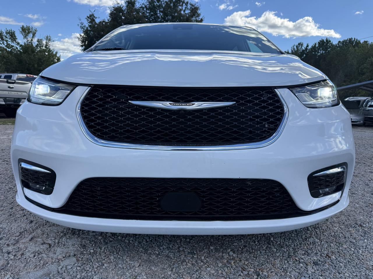 Chrysler Pacifica Touring L FWD 2023