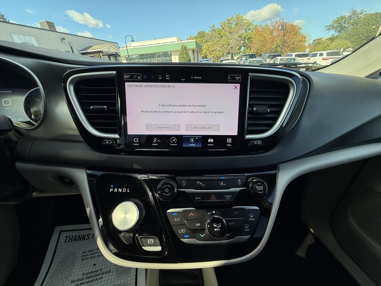 Chrysler Pacifica Touring L FWD 2023