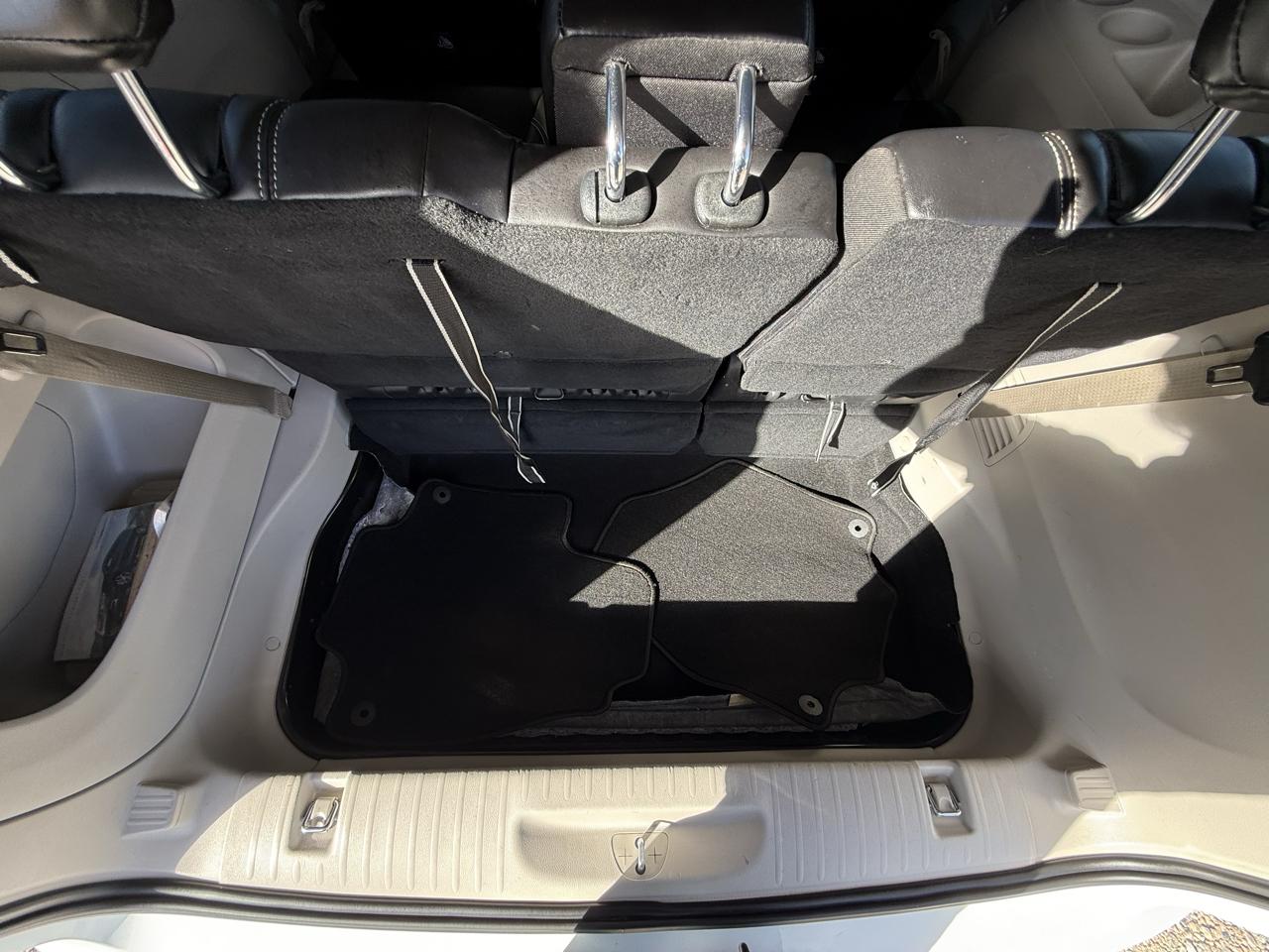 Chrysler Pacifica Touring L FWD 2023