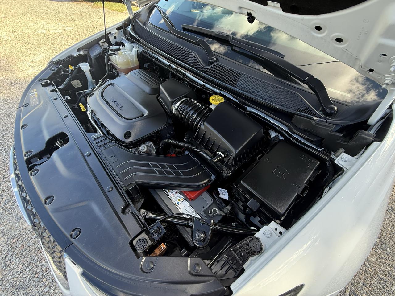 Chrysler Pacifica Touring L FWD 2023