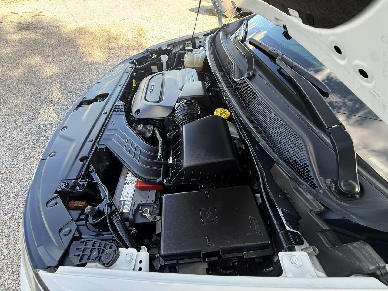 Chrysler Pacifica Touring L FWD 2023
