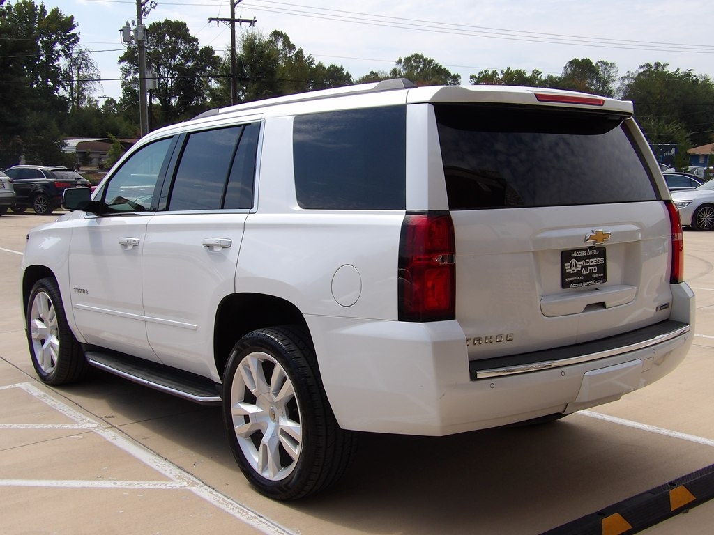 2017 Chevrolet Tahoe Premier photo 2