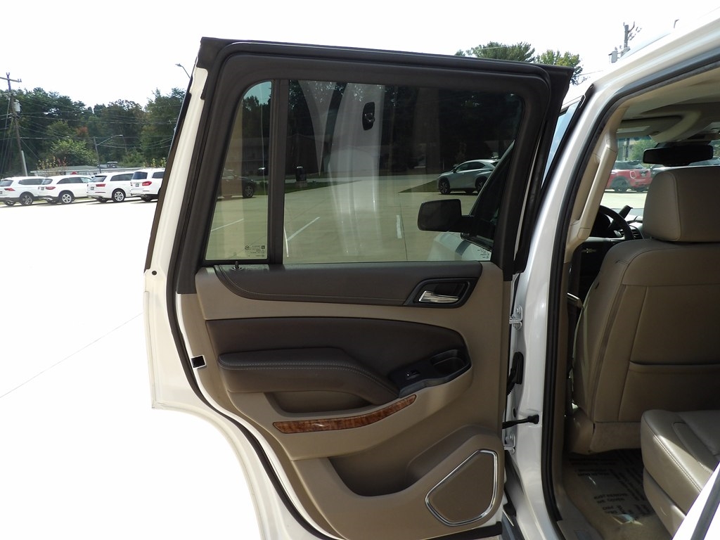 2017 Chevrolet Tahoe Premier photo 23