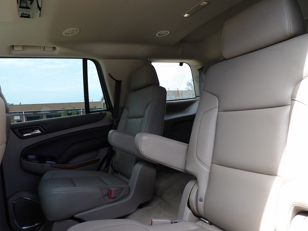 2017 Chevrolet Tahoe Premier photo 24