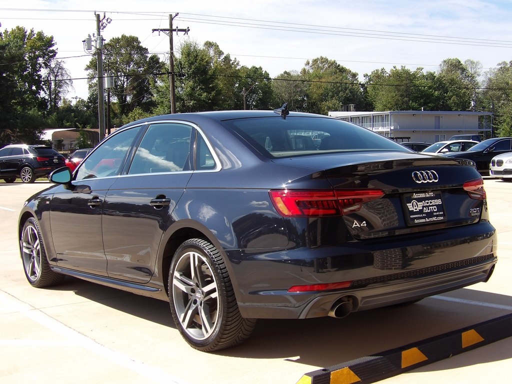 2017 Audi A4 2.0T Prestige Quattro photo 3
