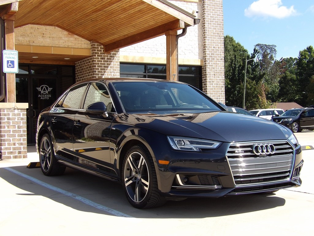 2017 Audi A4 2.0T Prestige Quattro photo 7