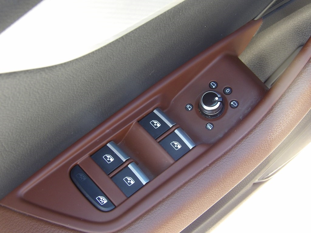 2017 Audi A4 2.0T Prestige Quattro photo 12