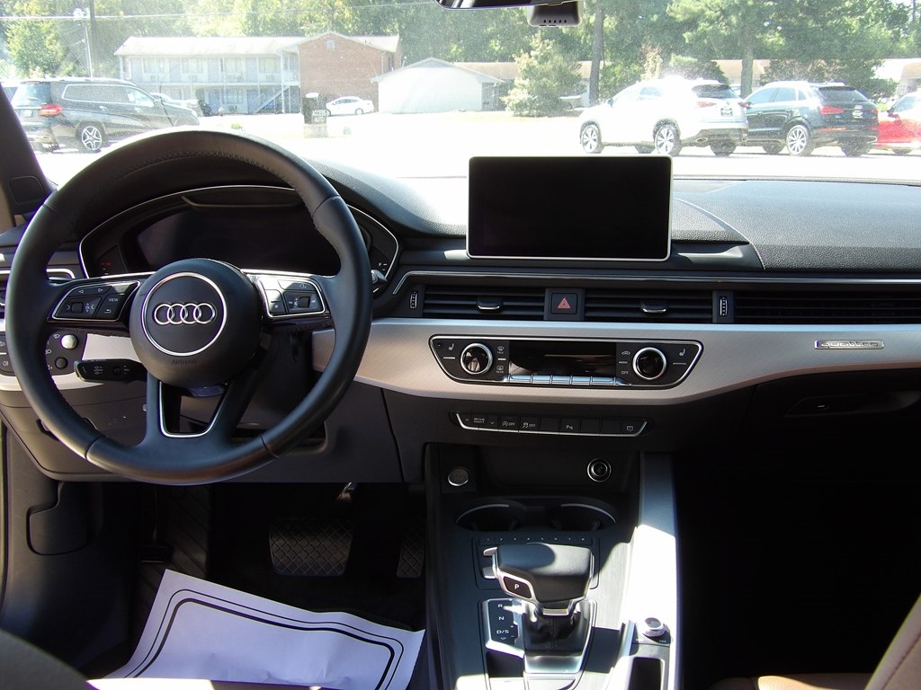 2017 Audi A4 2.0T Prestige Quattro photo 16