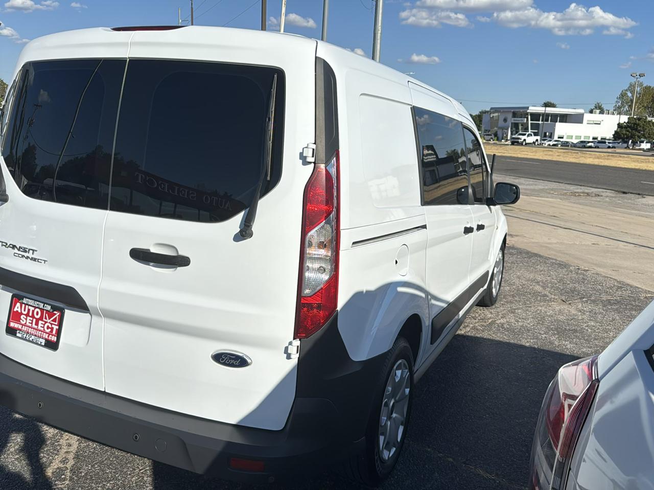 Ford Transit 350 Wagon HD High Roof XL Sliding Pass. 148 WB EL 2015