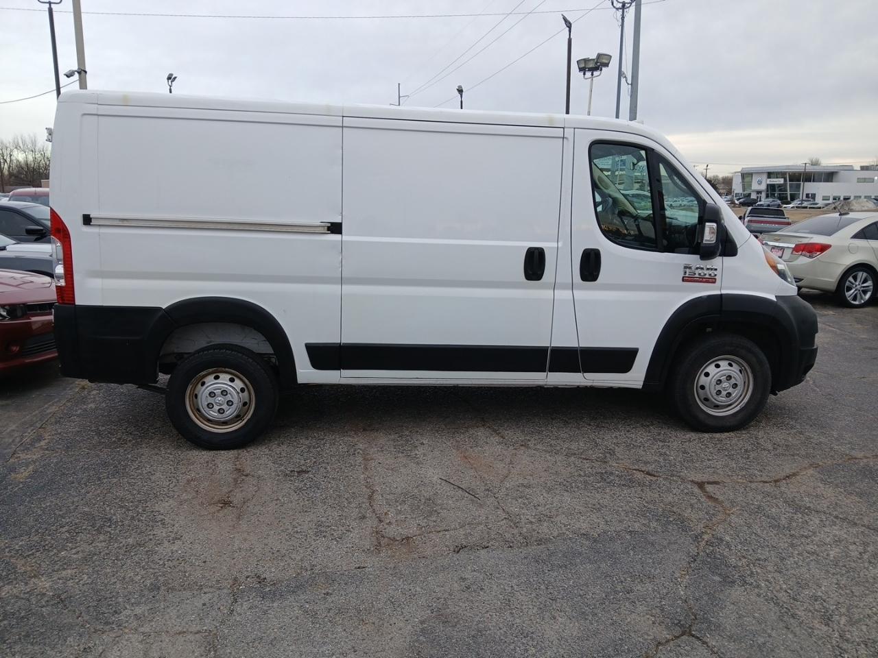 RAM Promaster 1500 Low Roof Tradesman 136-in. WB 2018