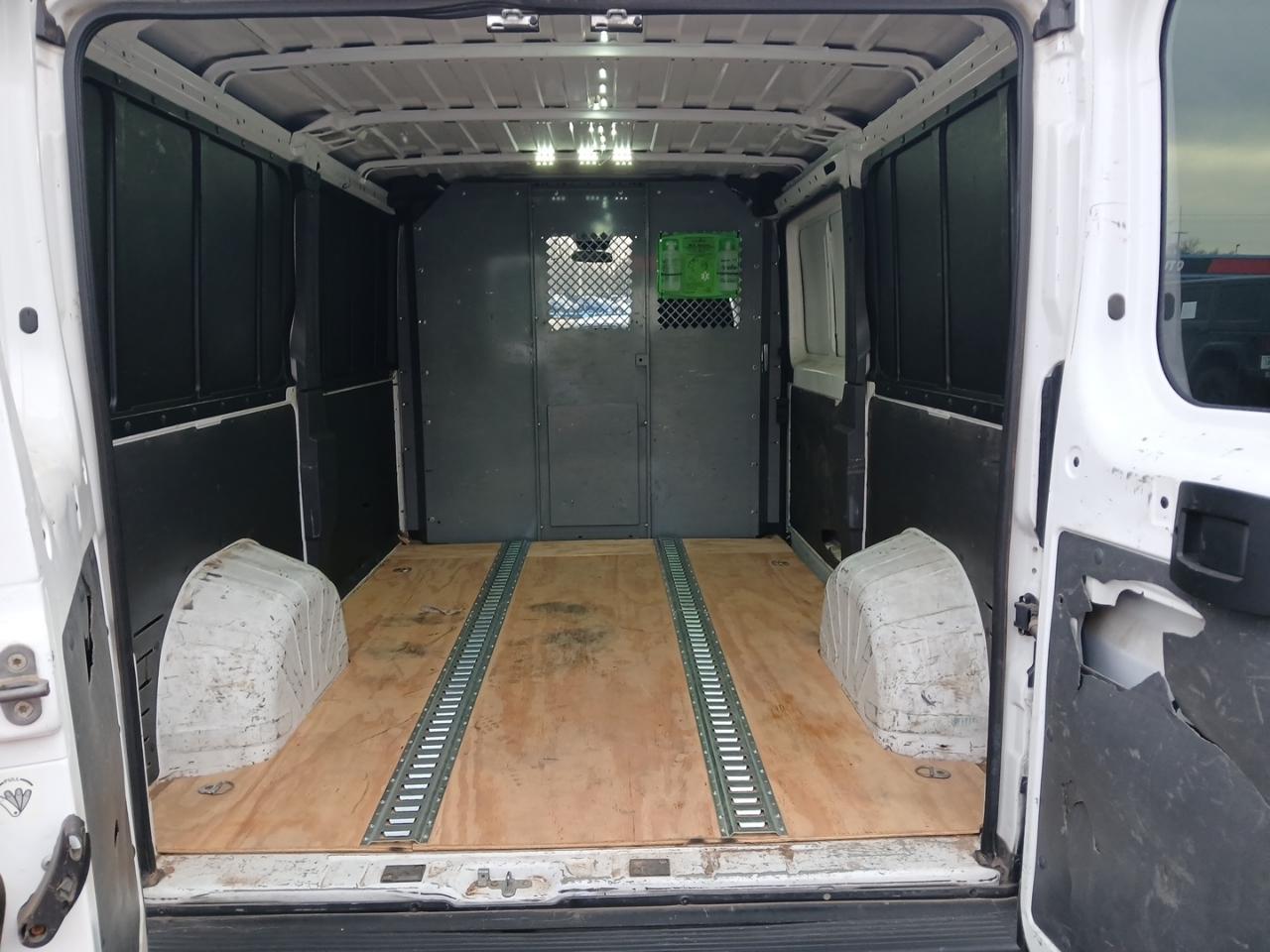 RAM Promaster 1500 Low Roof Tradesman 136-in. WB 2018