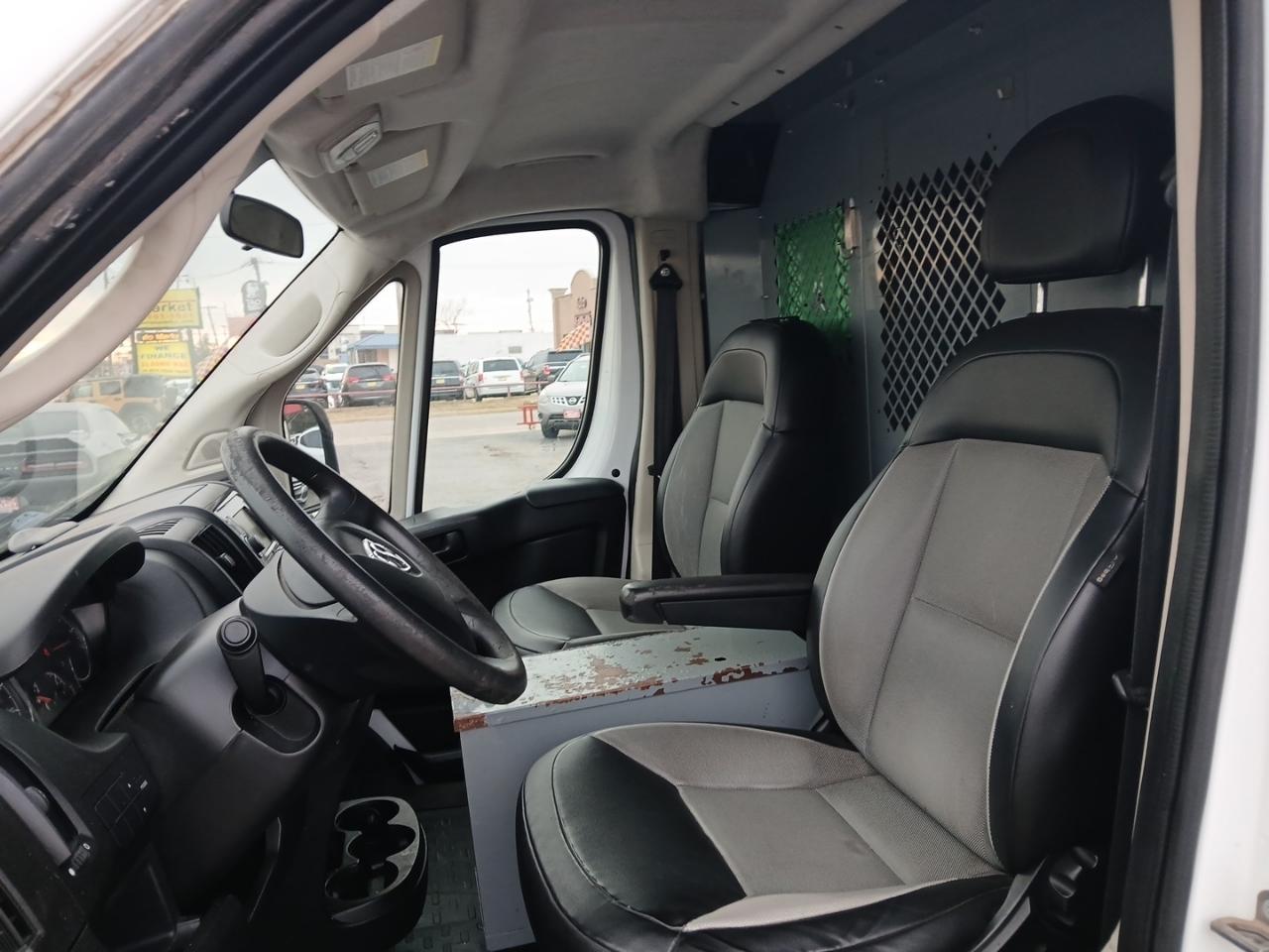 RAM Promaster 1500 Low Roof Tradesman 136-in. WB 2018