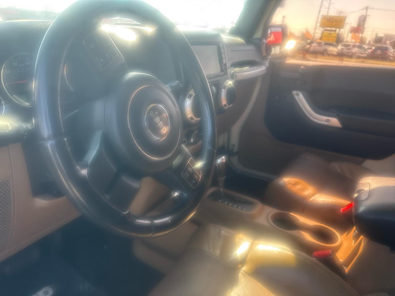 Jeep Wrangler Sahara 4WD 2011