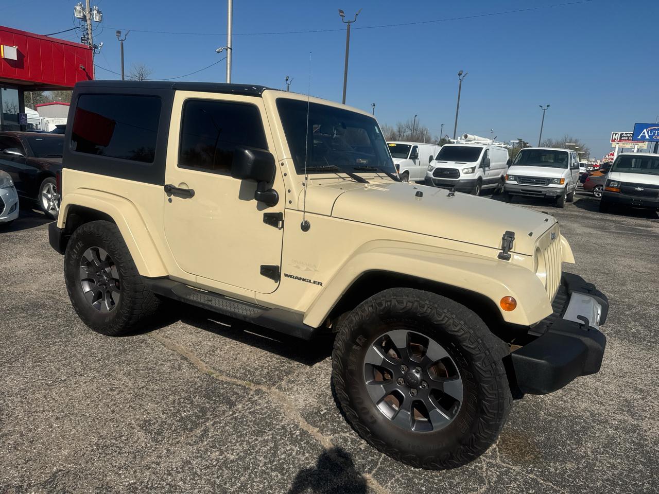 Jeep Wrangler Sahara 4WD 2011