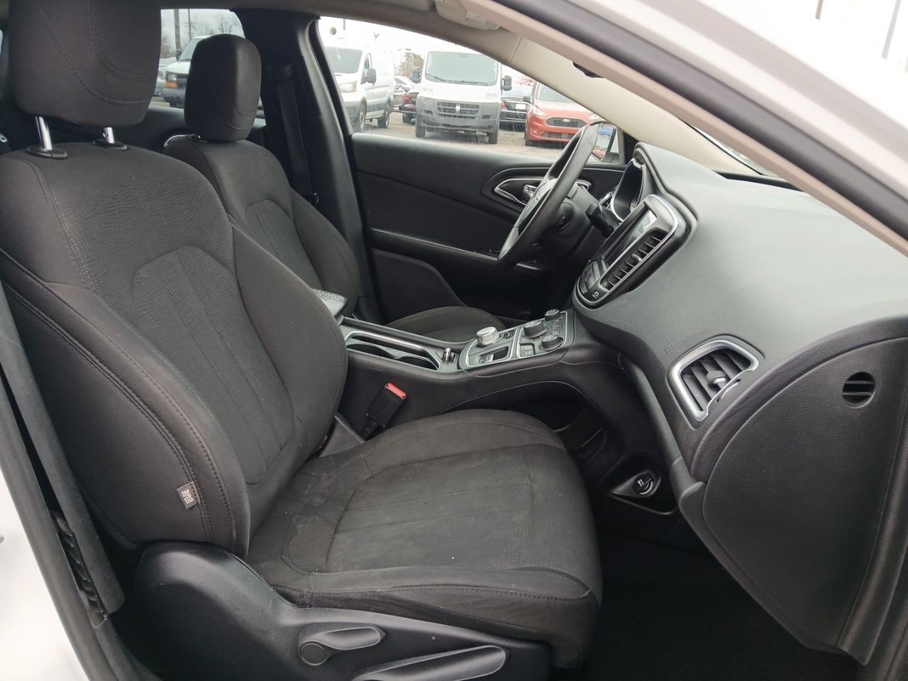 Chrysler 200 Limited 2016