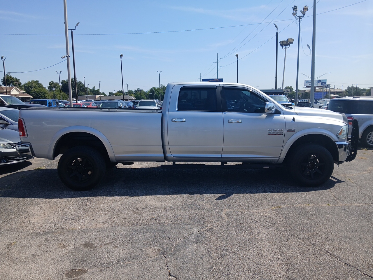 RAM 2500 Laramie Crew Cab LWB 4WD 2014 RAM 2500 Laramie Crew Cab LWB 4WD 2014