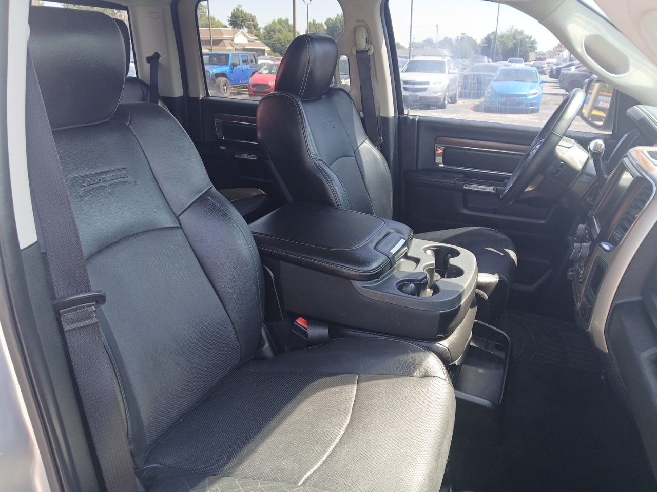 RAM 2500 Laramie Crew Cab LWB 4WD 2014 RAM 2500 Laramie Crew Cab LWB 4WD 2014