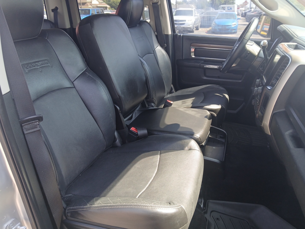 RAM 2500 Laramie Crew Cab LWB 4WD 2014 RAM 2500 Laramie Crew Cab LWB 4WD 2014