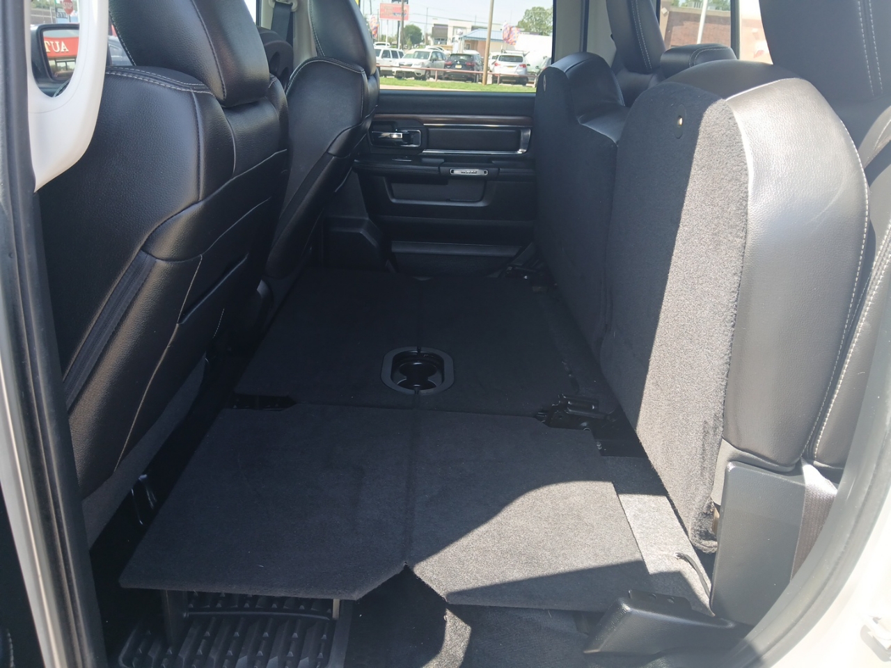 RAM 2500 Laramie Crew Cab LWB 4WD 2014 RAM 2500 Laramie Crew Cab LWB 4WD 2014