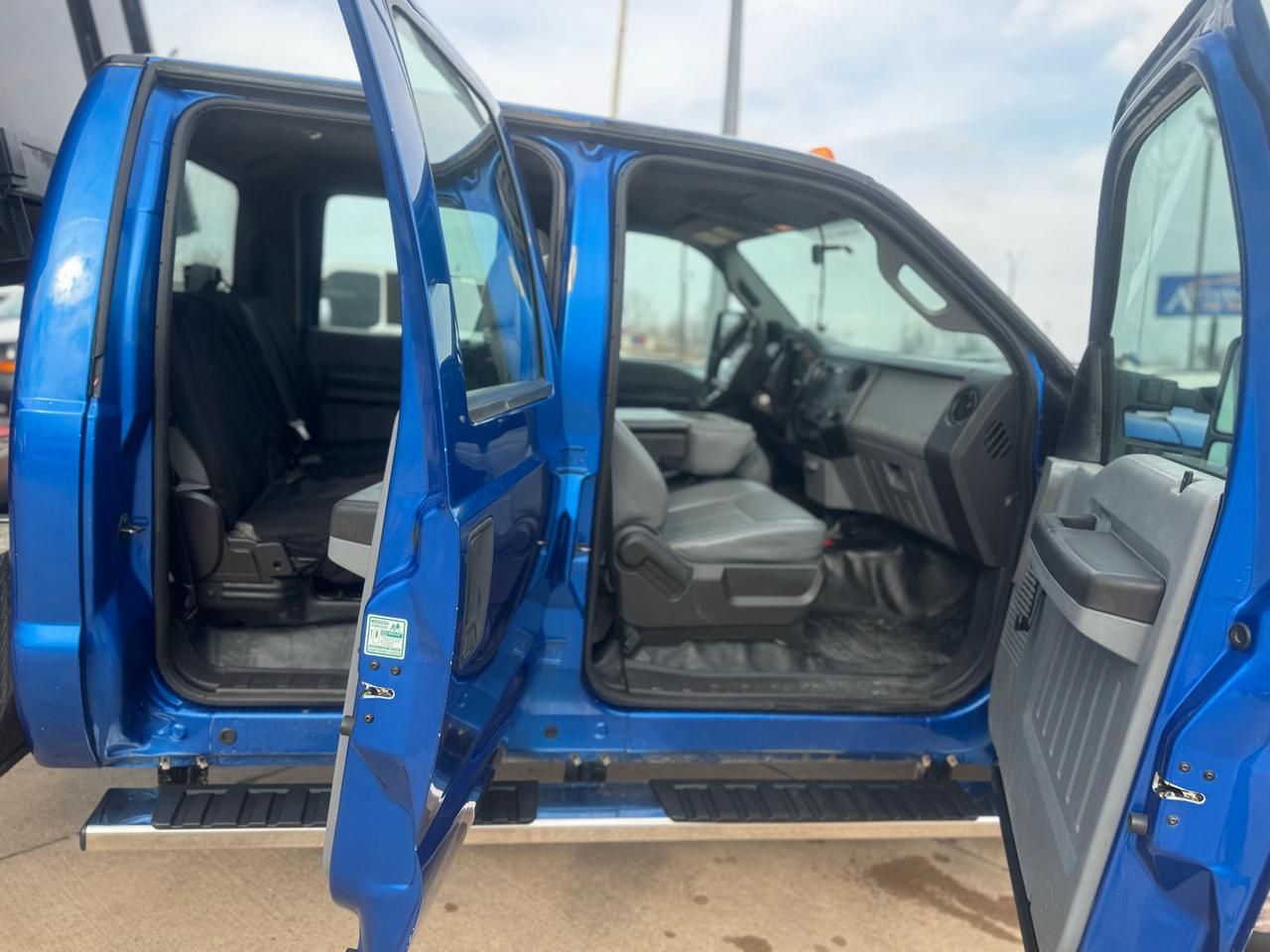 Ford F-450 SD Crew Cab DRW 2WD 2016