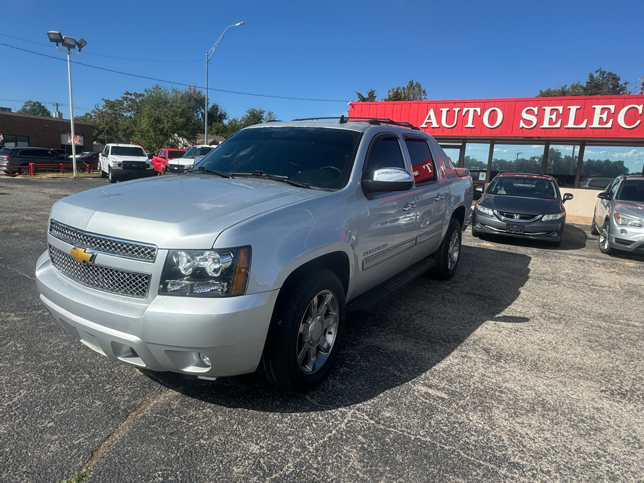 Chevrolet Avalanche LT 2WD 2013 Chevrolet Avalanche LT 2WD 2013