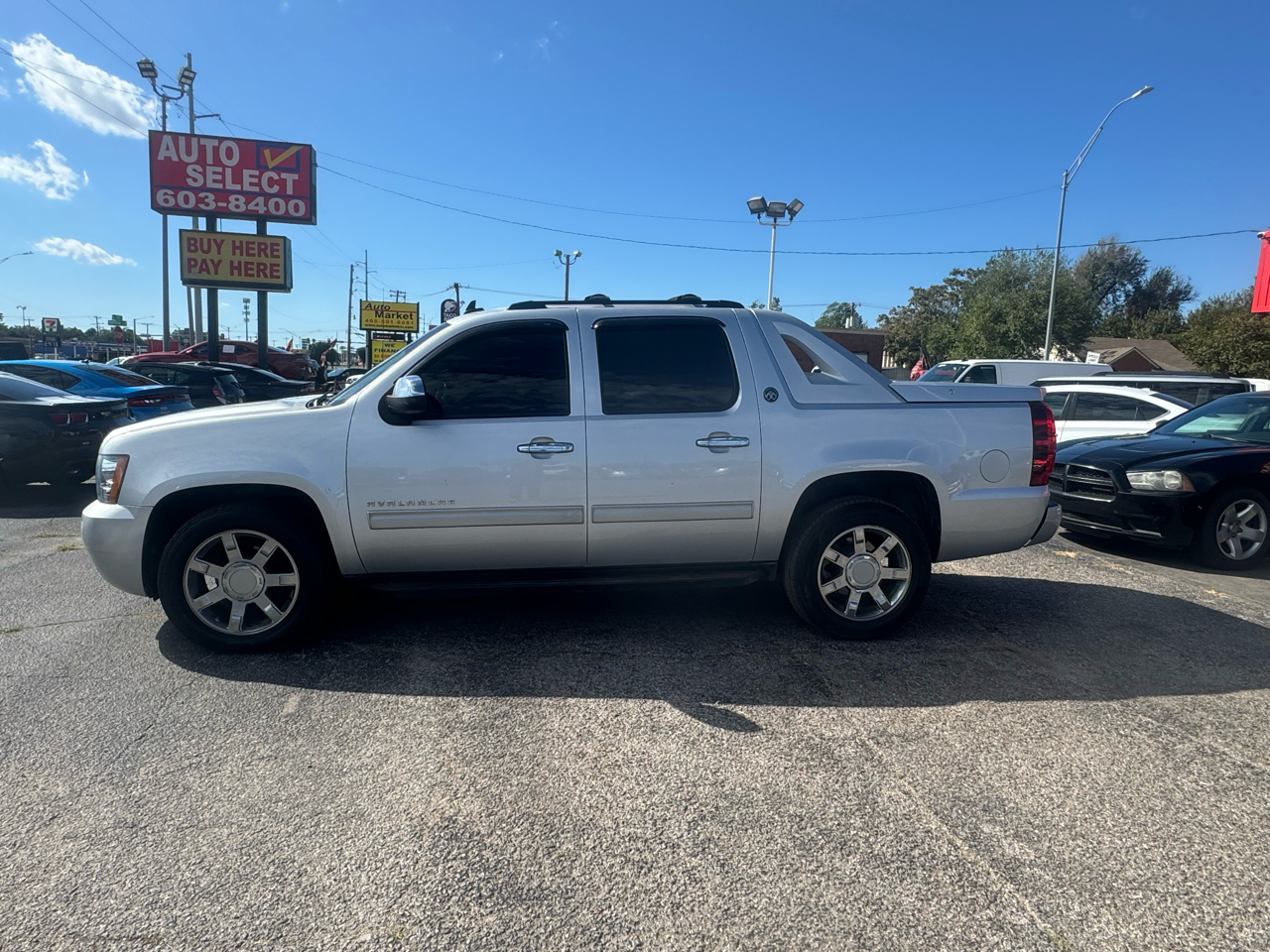 Chevrolet Avalanche LT 2WD 2013 Chevrolet Avalanche LT 2WD 2013