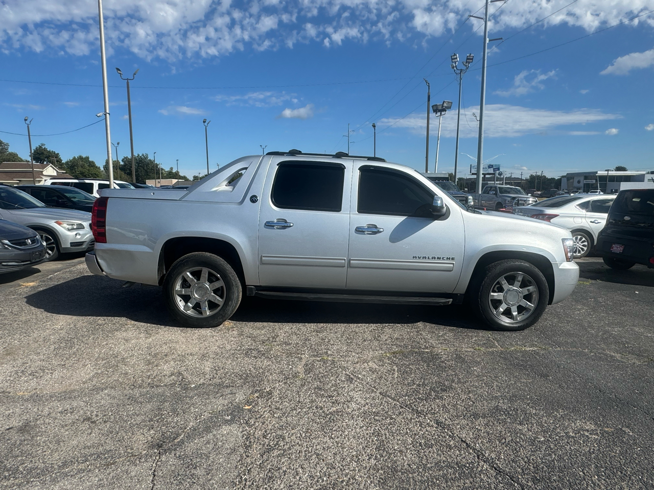 Chevrolet Avalanche LT 2WD 2013 Chevrolet Avalanche LT 2WD 2013