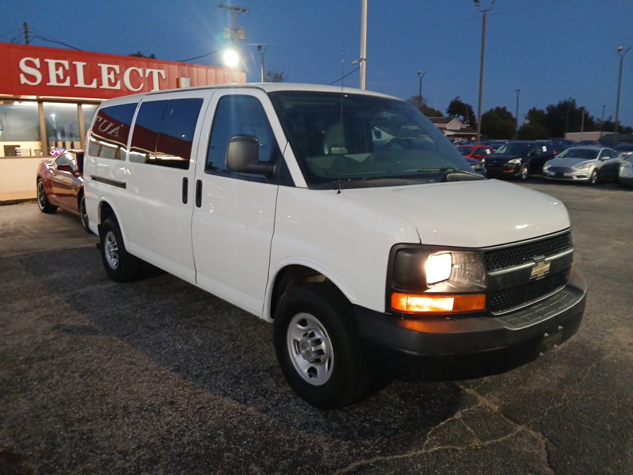 Chevrolet Express LS 2500 2010