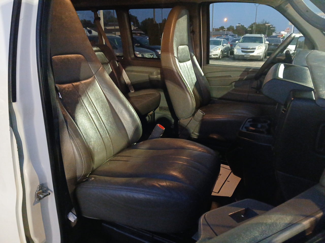 Chevrolet Express LS 2500 2010
