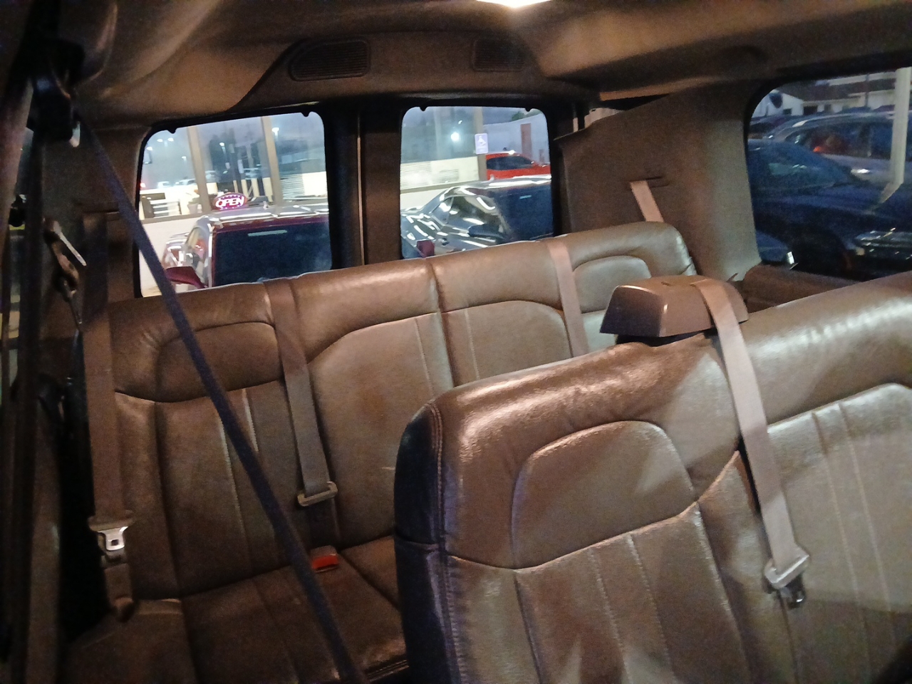 Chevrolet Express LS 2500 2010