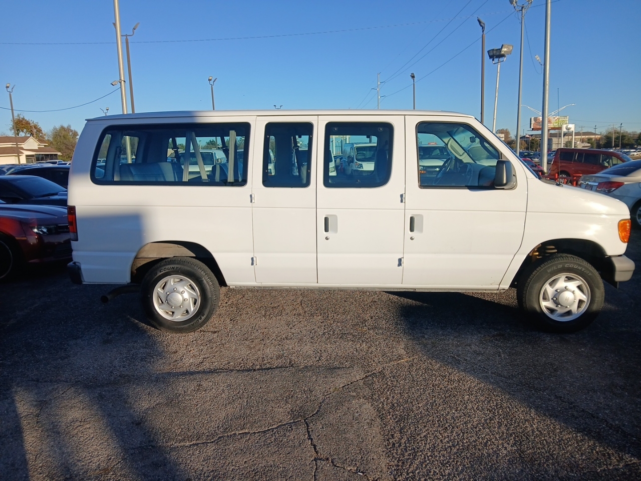 Ford Econoline E-350 XL Super Duty 2007