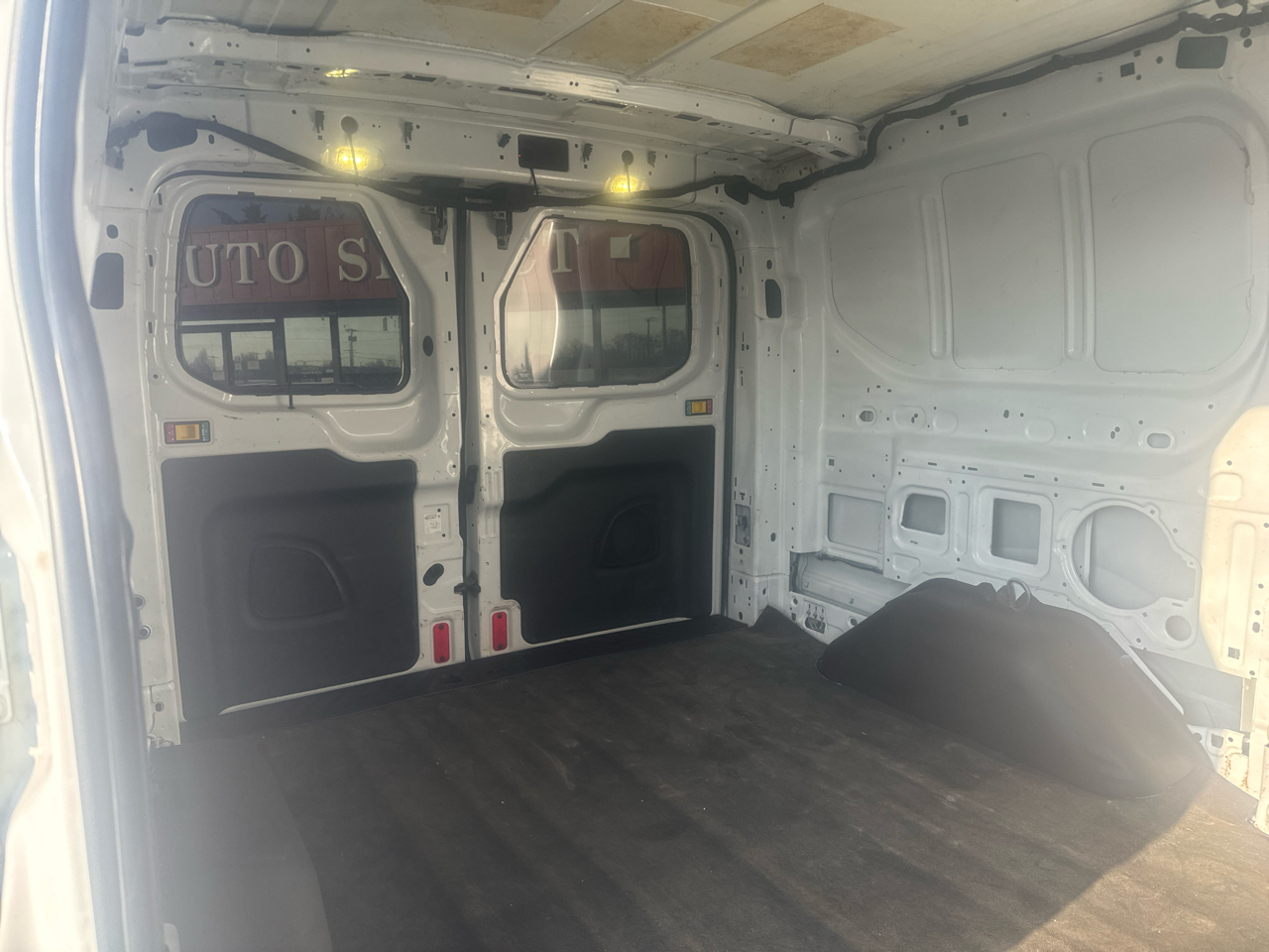 Ford Transit 250 Van High Roof w/Sliding Pass. 148-in. WB 2017