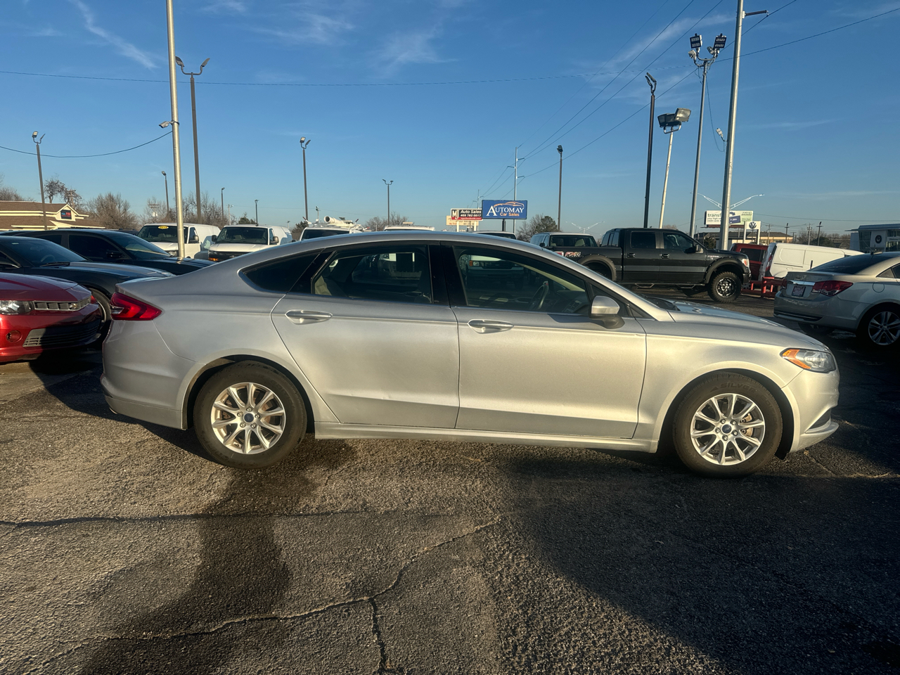 Ford Fusion S 2018