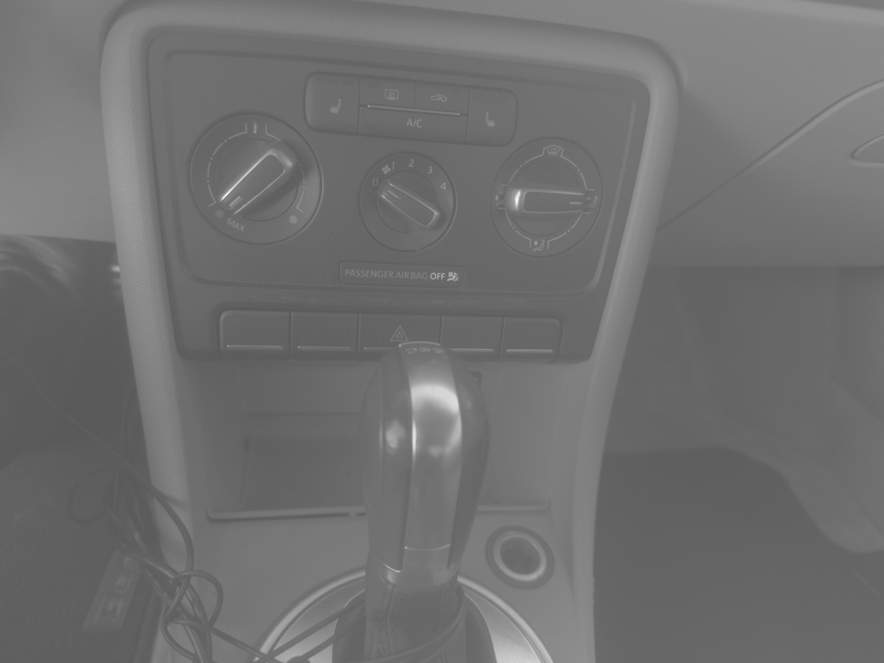 Volkswagen Beetle 2.0T Turbo w/Sunroof & Sound 2013