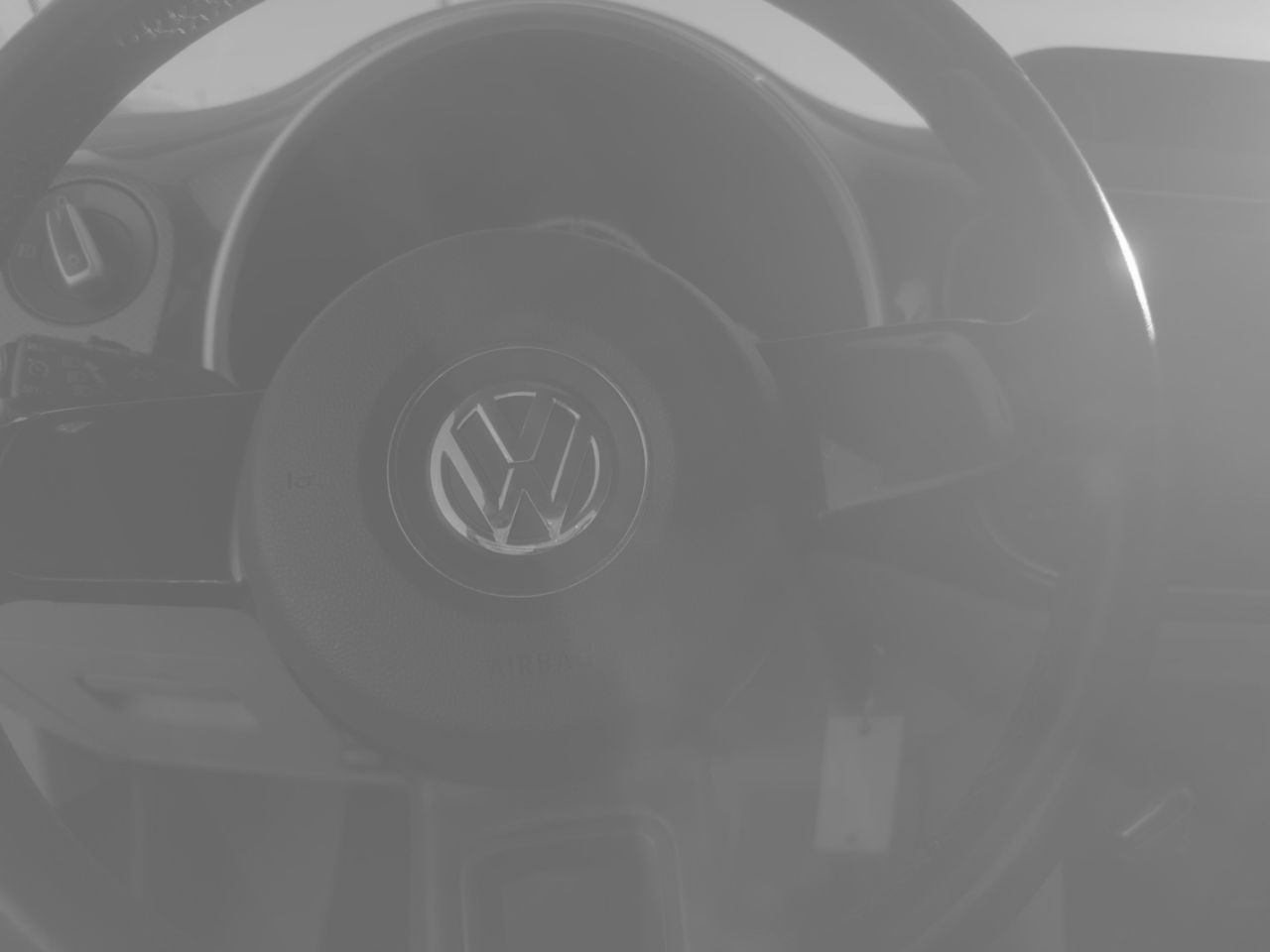 Volkswagen Beetle 2.0T Turbo w/Sunroof & Sound 2013