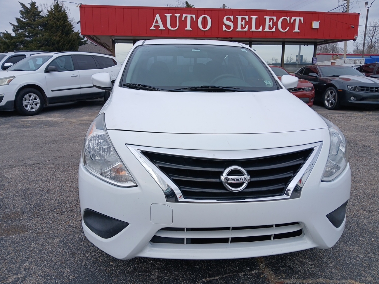 Nissan Versa 1.6 S 5M 2019