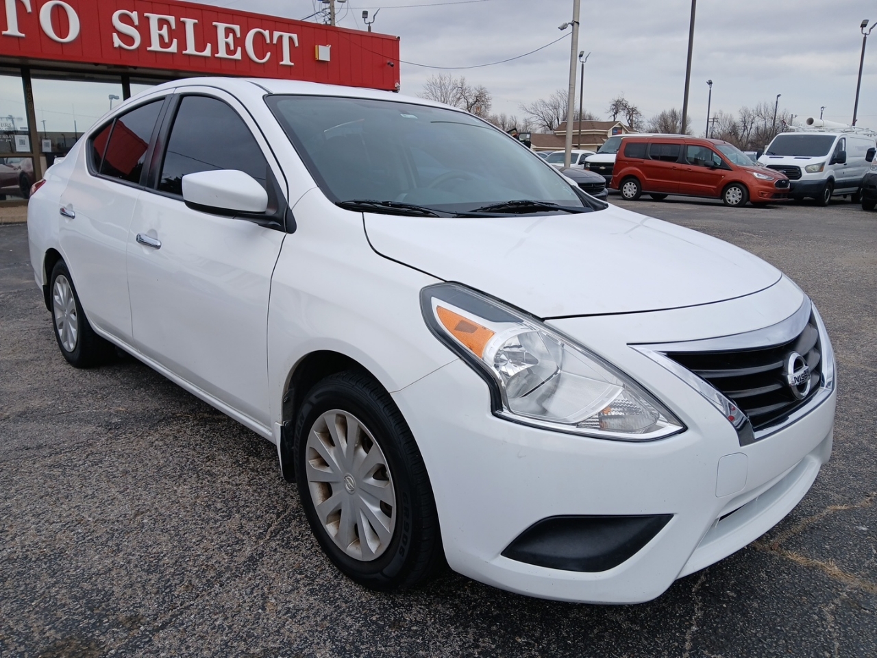 Nissan Versa 1.6 S 5M 2019