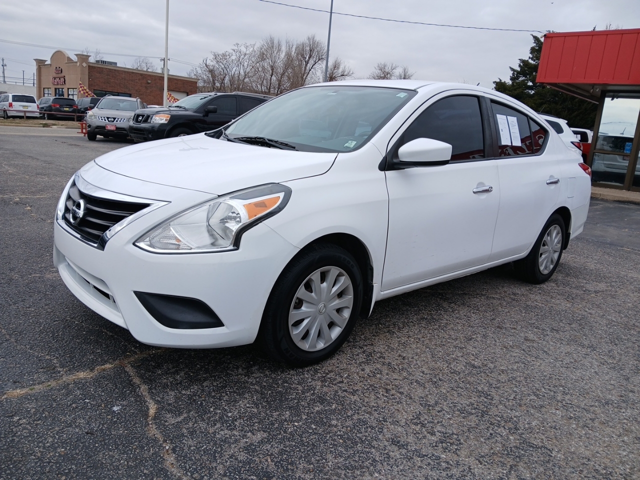 Nissan Versa 1.6 S 5M 2019