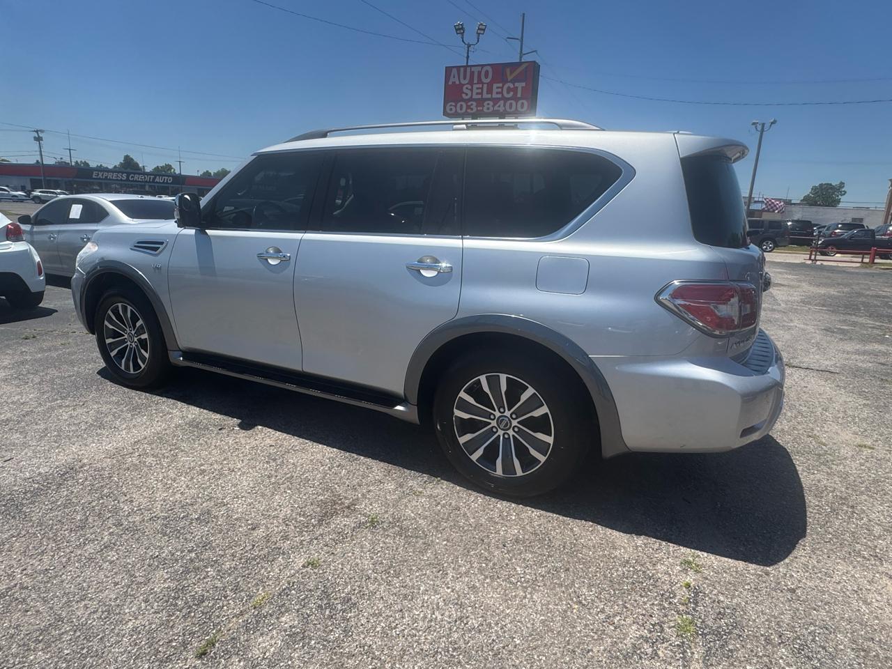 Nissan Armada SV AWD 2017