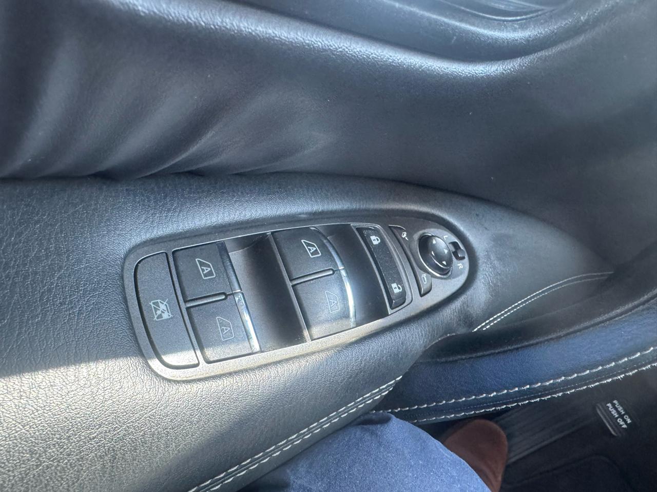 Nissan Armada SV AWD 2017