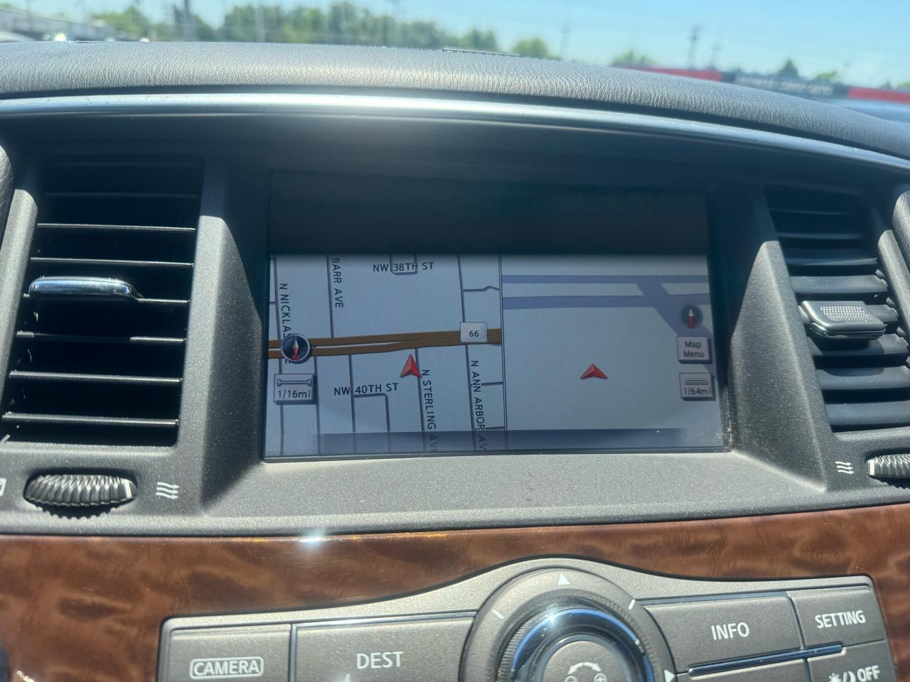 Nissan Armada SV AWD 2017