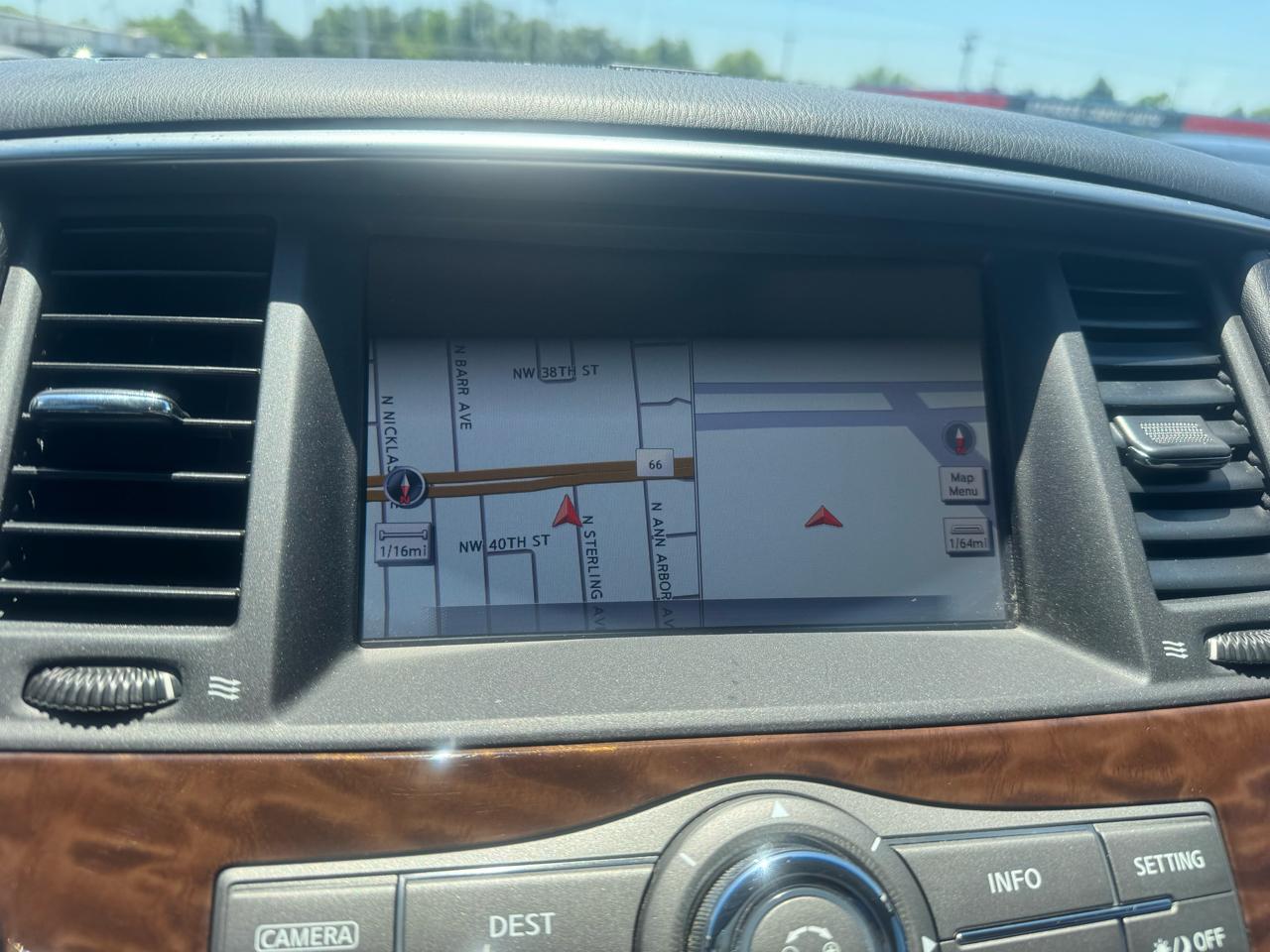 Nissan Armada SV AWD 2017