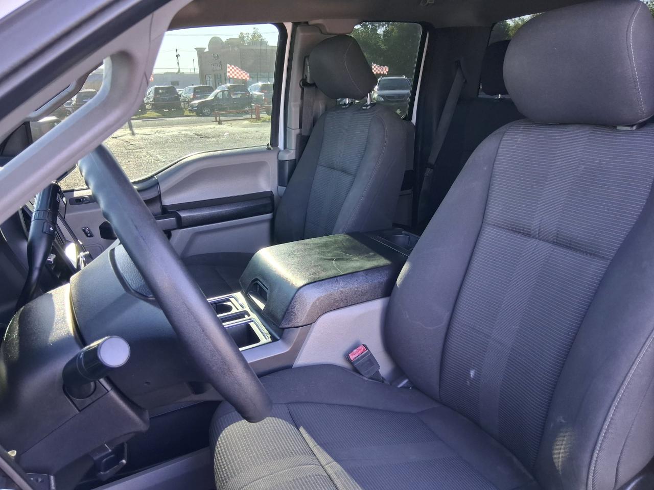 Ford F-150 XL SuperCab 8-ft. 2WD 2018