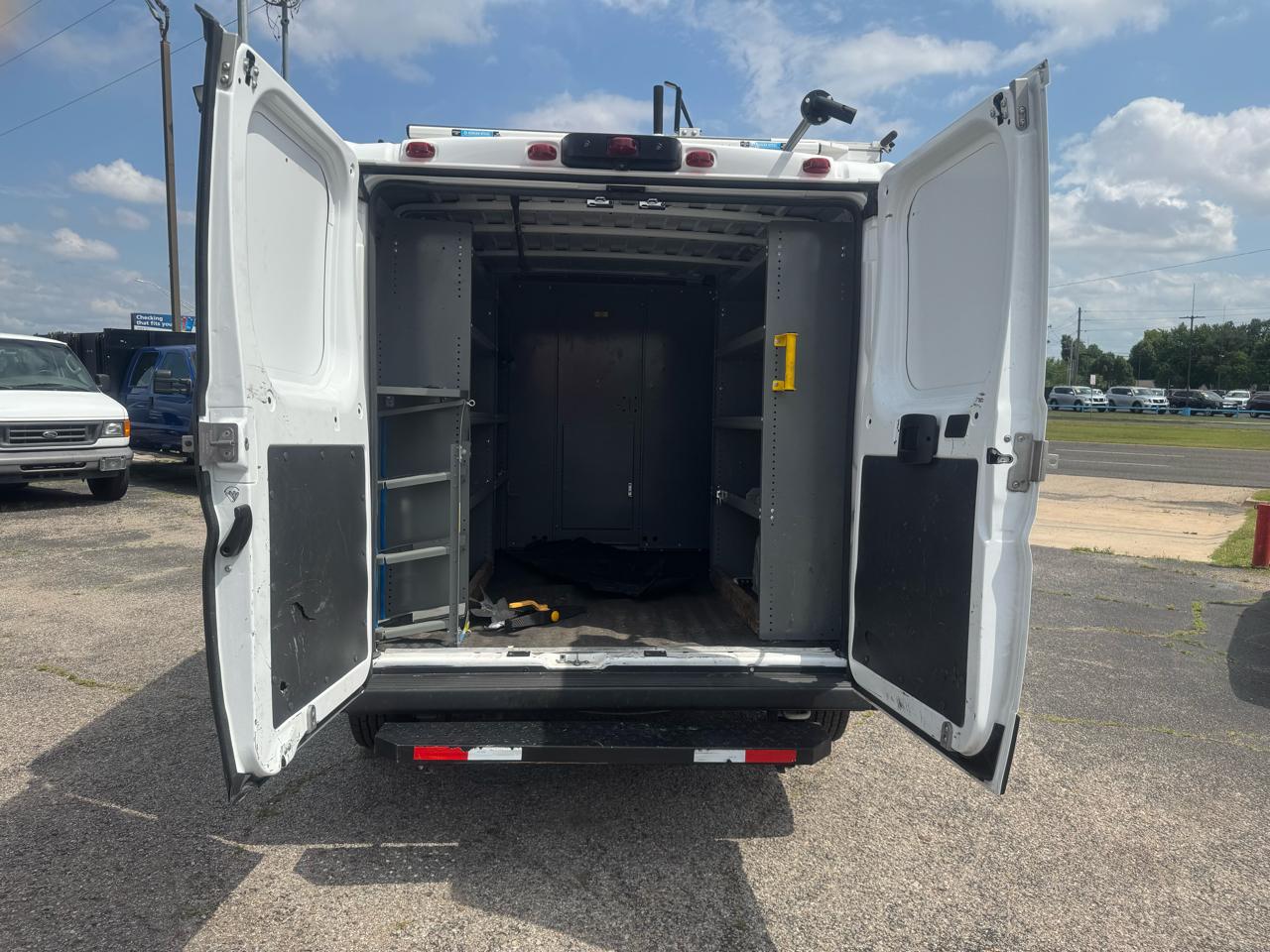 RAM Promaster 1500 Low Roof 118-in. WB 2022