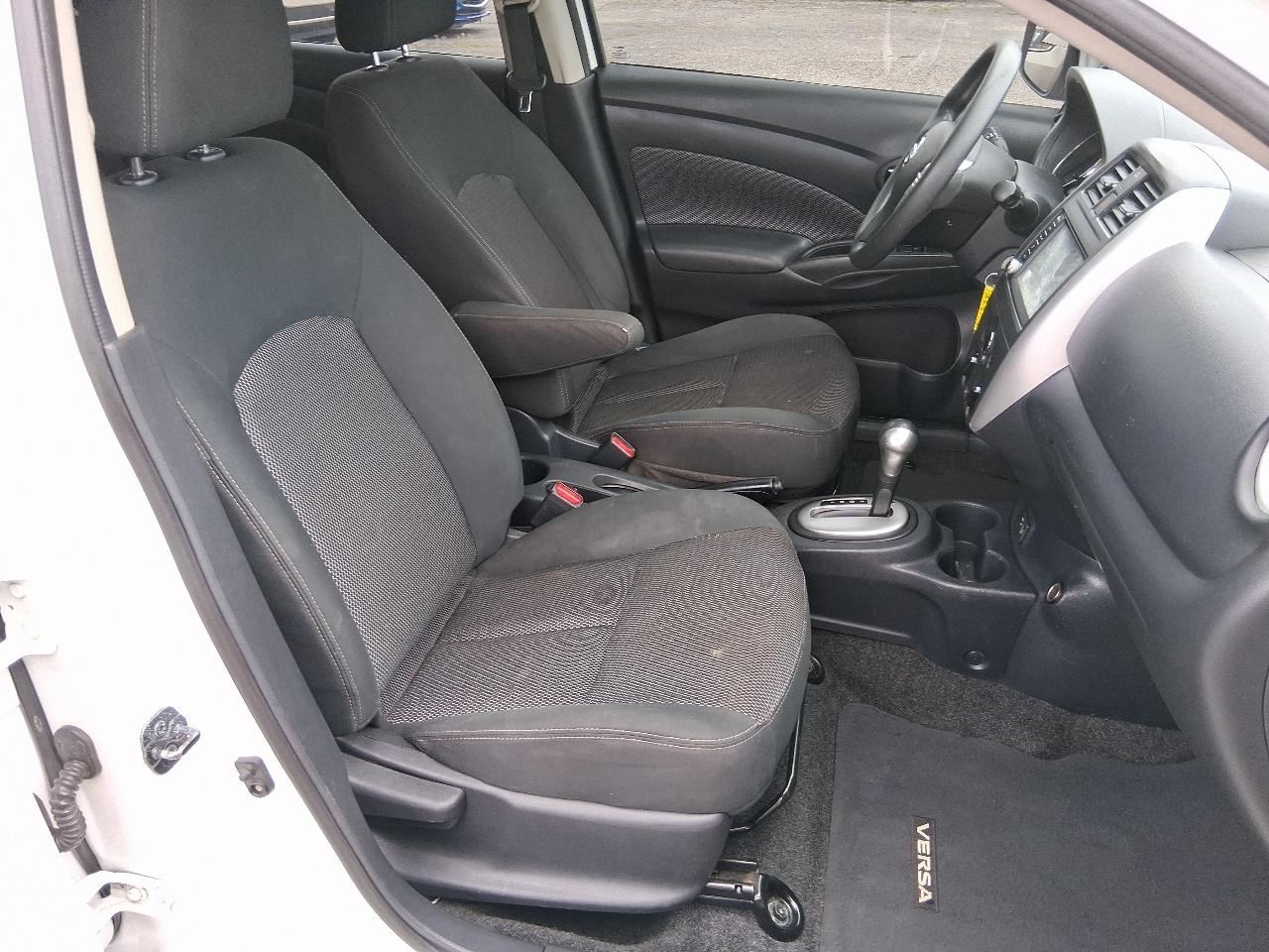Nissan Versa 1.6 S 5M 2019