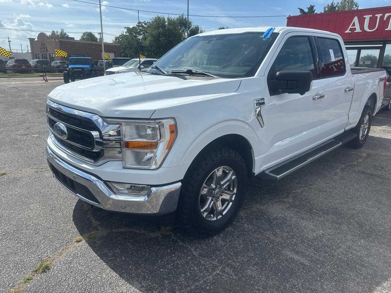 Ford F-150 Lariat SuperCrew 5.5-ft. Bed 4WD 2023