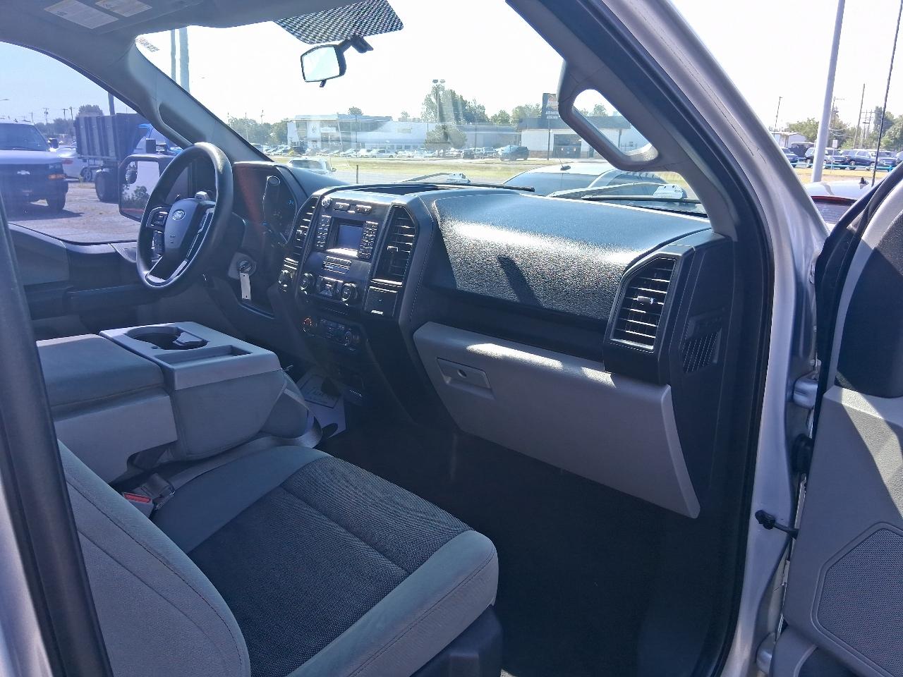 Ford F-150 Lariat SuperCrew 5.5-ft. Bed 4WD 2016