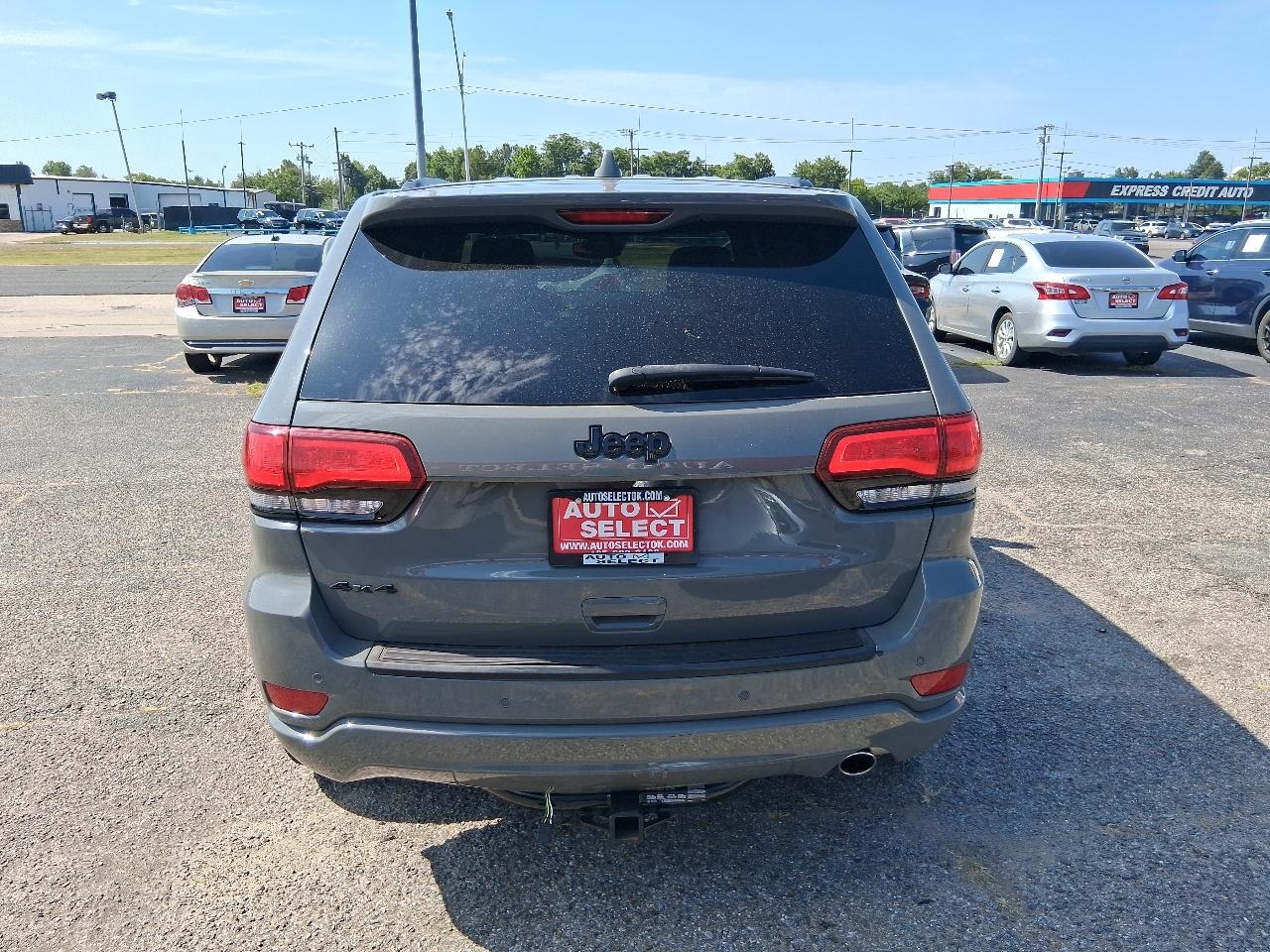 Jeep Grand Cherokee Laredo 4WD 2020
